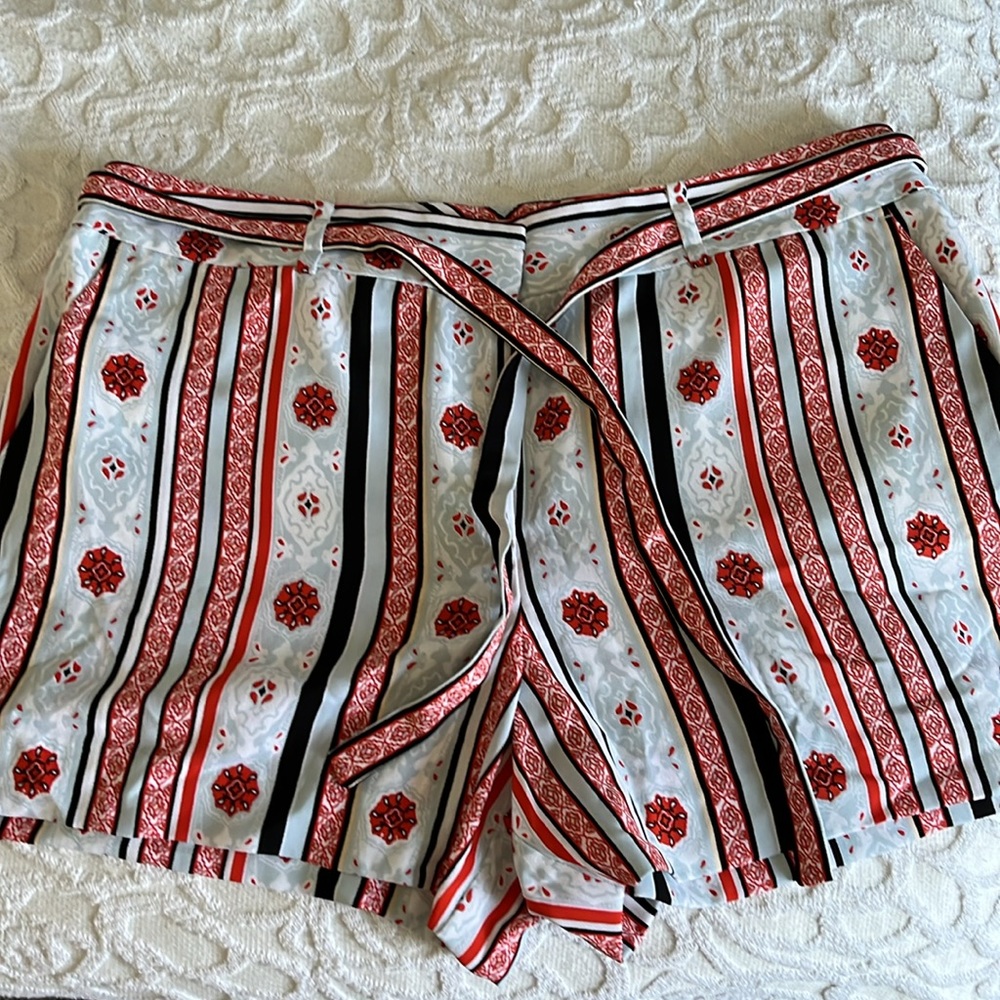 LOFT Women size 12 shorts